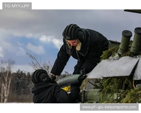 哈查诺夫煽动全场的正拍重炮重新响起