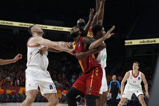 开云备用-全意大利裁判组执法!巴黎战拜仁,马里亚尼携VAR王牌待命,意大利 裁判